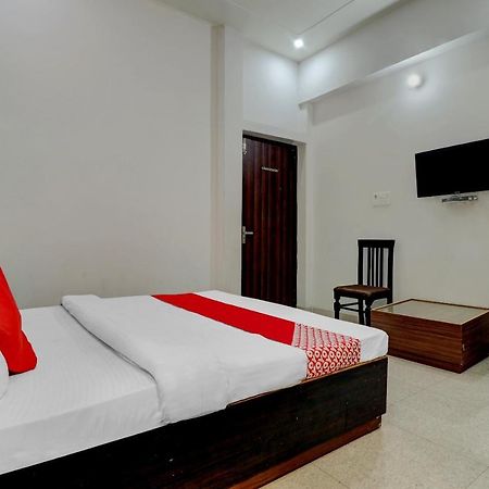 Oyo 72429 New Abhinandan Hotel Amroha Eksteriør billede