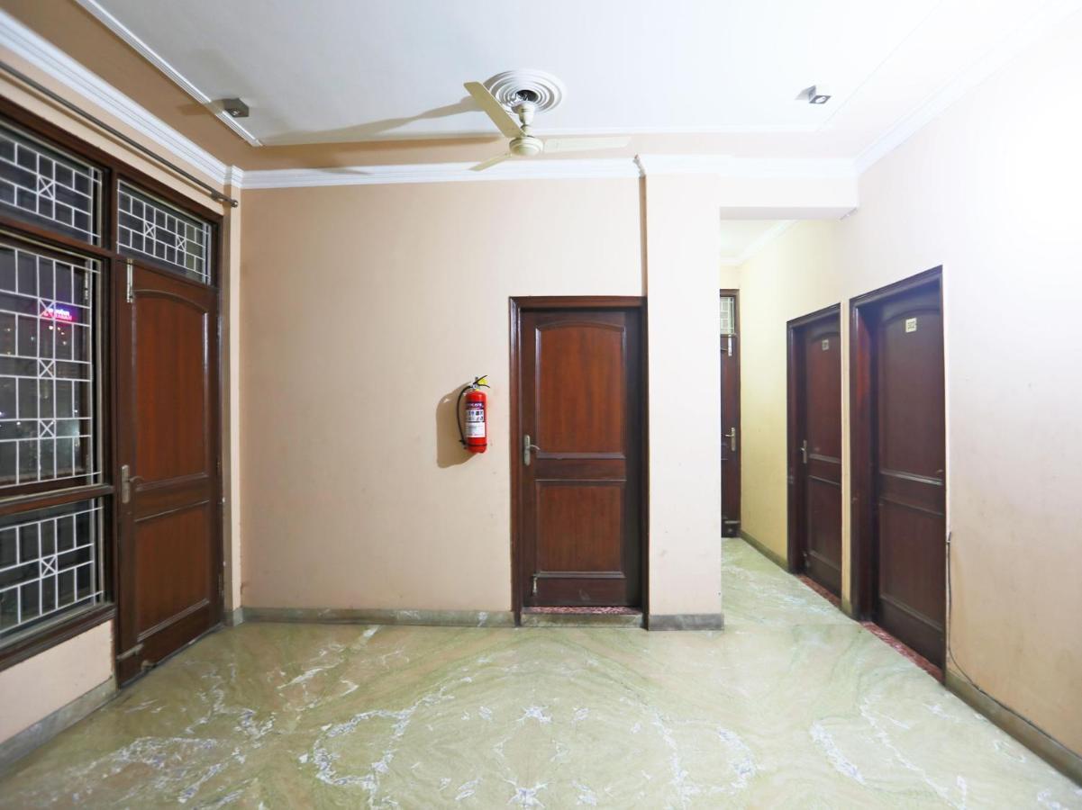 Oyo 72429 New Abhinandan Hotel Amroha Eksteriør billede