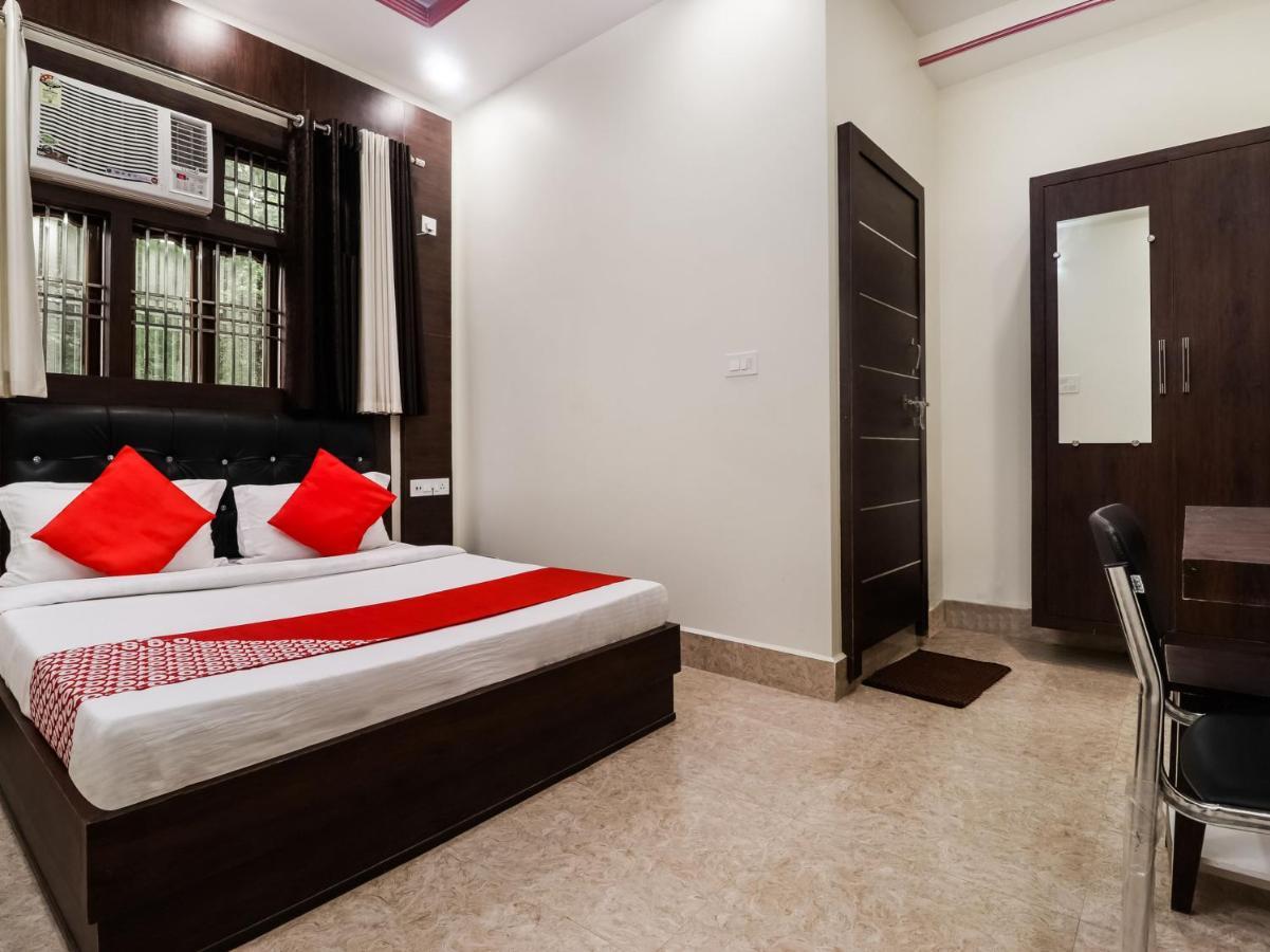 Oyo 72429 New Abhinandan Hotel Amroha Eksteriør billede
