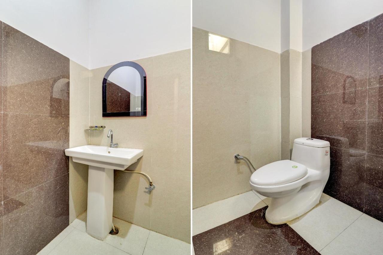Oyo 72429 New Abhinandan Hotel Amroha Eksteriør billede
